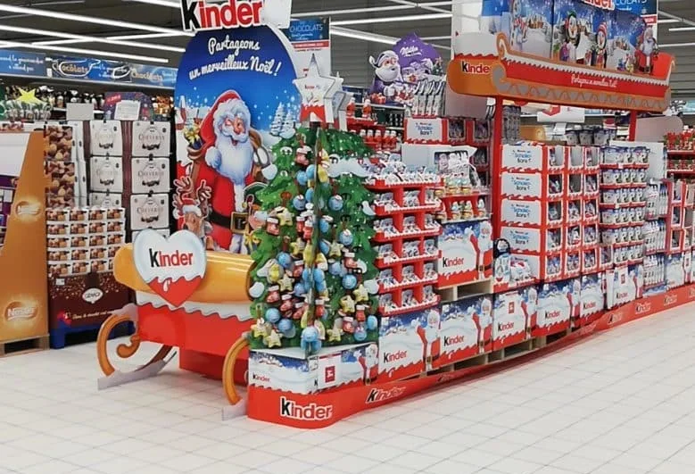 Im Fokus: Weihnachtsschokolade als eindrucksvolles POSM-Beispiel